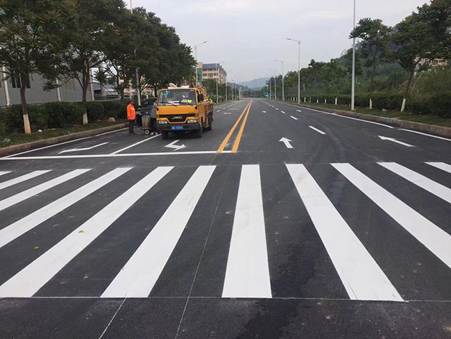 高速道路划线